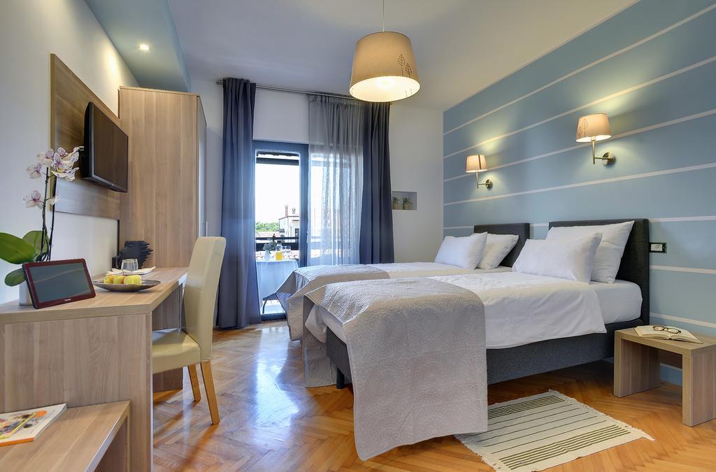 Marina & Parking Free Bed & Breakfast